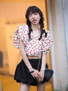 V领碎花短款 法式 别致上衣小众设计感衬衫 女 CAN夏季 裙裤 新款