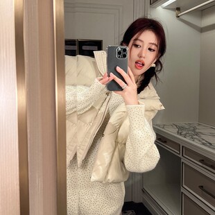 Forevercan女装2023秋冬新款高级感简约中短百搭叠穿面包羽绒马甲