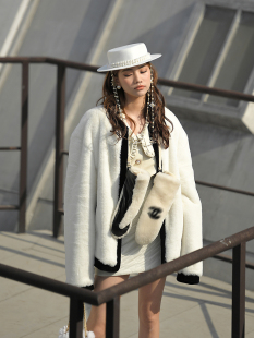 forevercan 白色半身裙两件套 名媛风毛绒皮草女兔毛外套