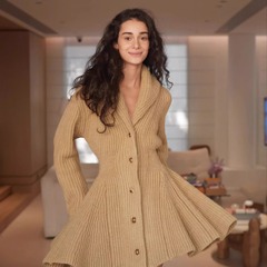 Forevercan女装2026新款巴塞尔青果领蜂腰掐腰感针织连衣裙