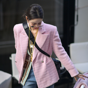 Forevercan2022 巴黎大皇宫 香家22K秋冬系列之樱花粉粗花呢外套