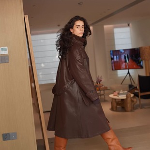 卡尔广场 鹅绒服羽绒服可拆卸内胆皮风衣 CAN