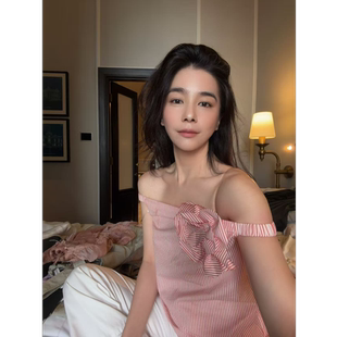 SSAVAGE女装“栀红朵”红白竖条纹立体玫瑰一字肩吊带上衣