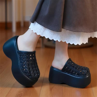 高跟厚底松糕拖鞋女日系居家防滑公主风沙滩镂空洞洞鞋时尚半托鞋