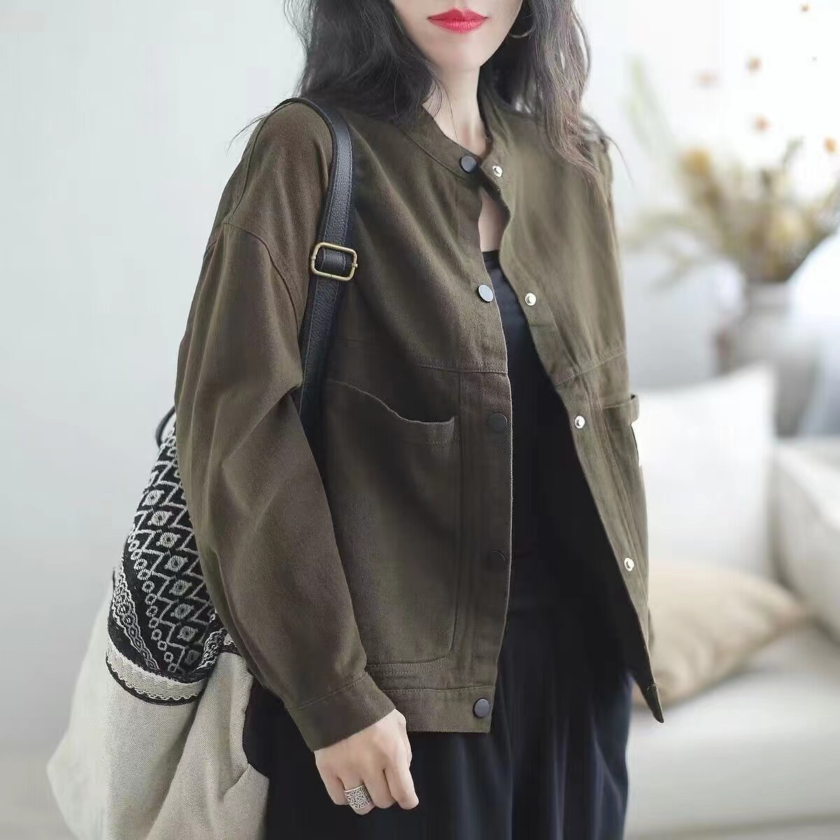 纯色外套女秋季新款复古宽松棉质百搭时尚休闲小众夹克上衣早女