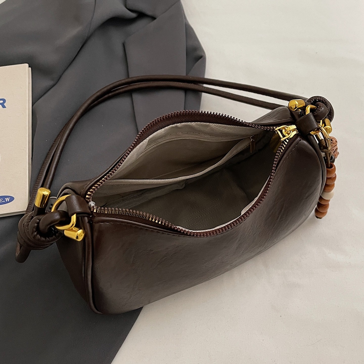 【有拉链贴袋】小众设计感枕头包斜挎包2025新款潮百搭小包包女款,箱包皮具/热销女包/男包,胸包,淘宝优惠券,粉丝福利购,淘宝优惠卷