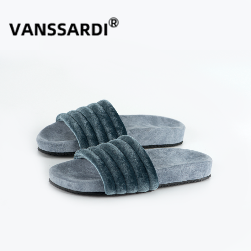 秋冬天鹅绒家居拖鞋女士一字拖家用防滑可外穿办公室木地板透气拖