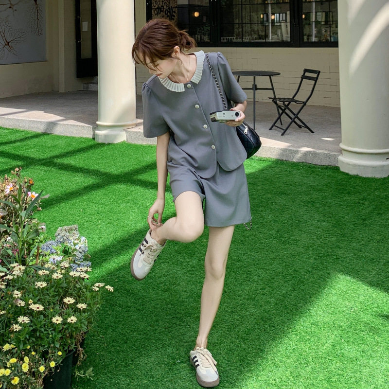 实拍休闲灰色短袖西装短裤套装女夏2026新款小个子大方得体两件套