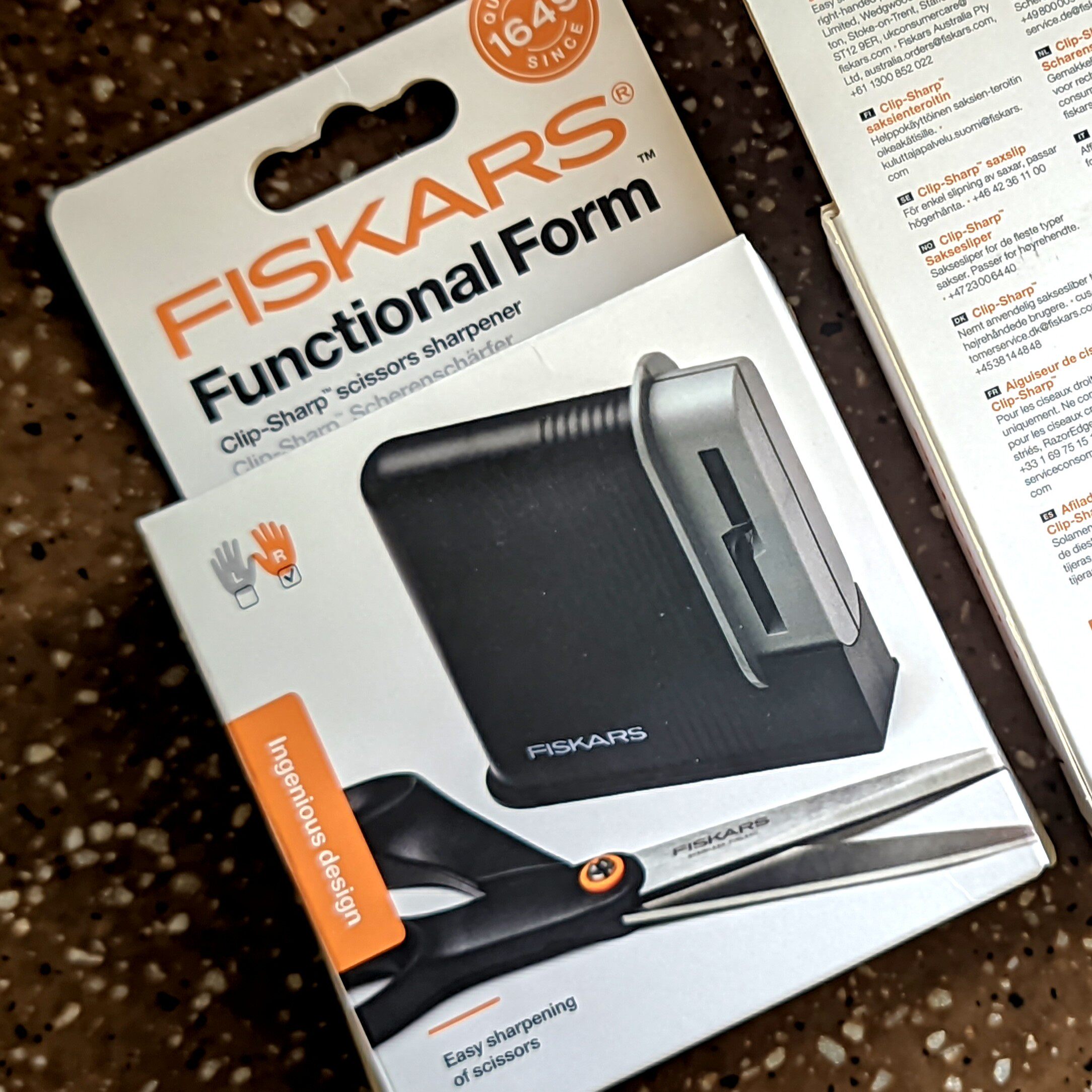 【现货】芬兰原产 Fiskars 菲斯卡 手动磨剪刀器磨刀器