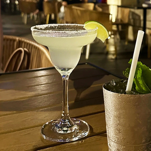 玛格丽特杯酒杯鸡尾酒杯高颜值杯子酒吧调酒杯创意高脚马天尼杯