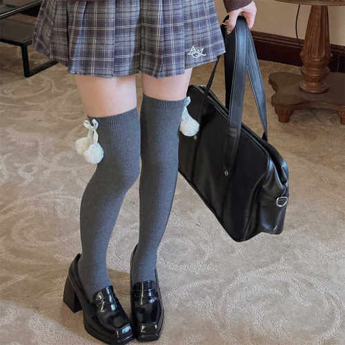 LET ME SEE复古咖色长筒袜秋冬可爱毛球细条显瘦过膝袜JK少女棉袜