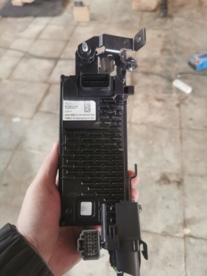 适配于沃尔沃s90s60xc60xc90s90前风挡摄像头碰撞传感器asdm模块