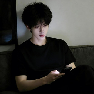 美式正肩纯黑色短袖T恤男款夏季重磅青少年半袖少年感穿搭体恤衫