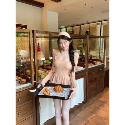 项天鹅er 吊带连衣裙女2025冬季新款纯欲a字裙粉色气质裙子两件套