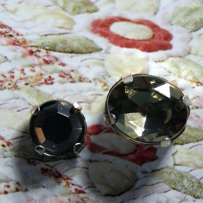 婚纱亚克力手缝钻