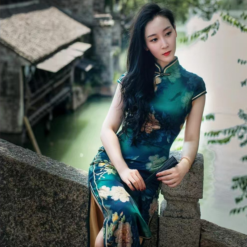 旗袍改良年轻款少女高级感老上海风2026新款高端大气上档次妈妈装
