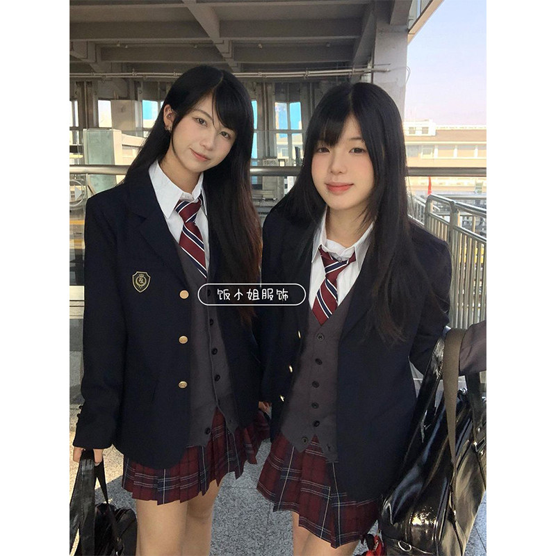 原创日系JK制服绀色三粒扣西装外套秋冬款叠穿开衫毛衣红格裙套装