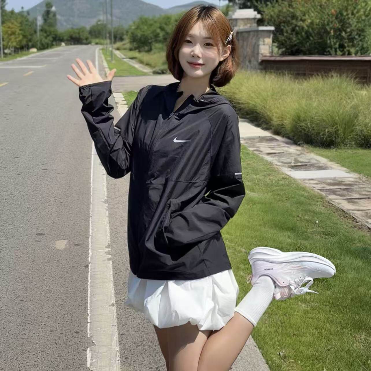 NIKE/耐克反光Logo印花梭织运动连帽夹克春季黑色DD4747-010