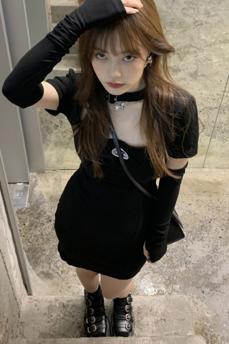 Real shooting of the new summer hot girls pure desire for style, slim fit, square neck, short sleeve, hollow out Hip Wrap Skirt Dress