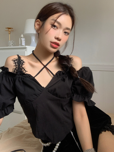 Realistic design sense lace splicing bubble sleeve off shoulder suspender Shirt New French top