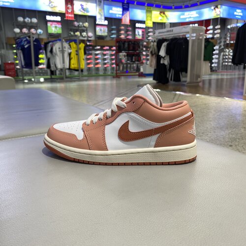 耐克女鞋AJ1Low低帮复古休闲板鞋
