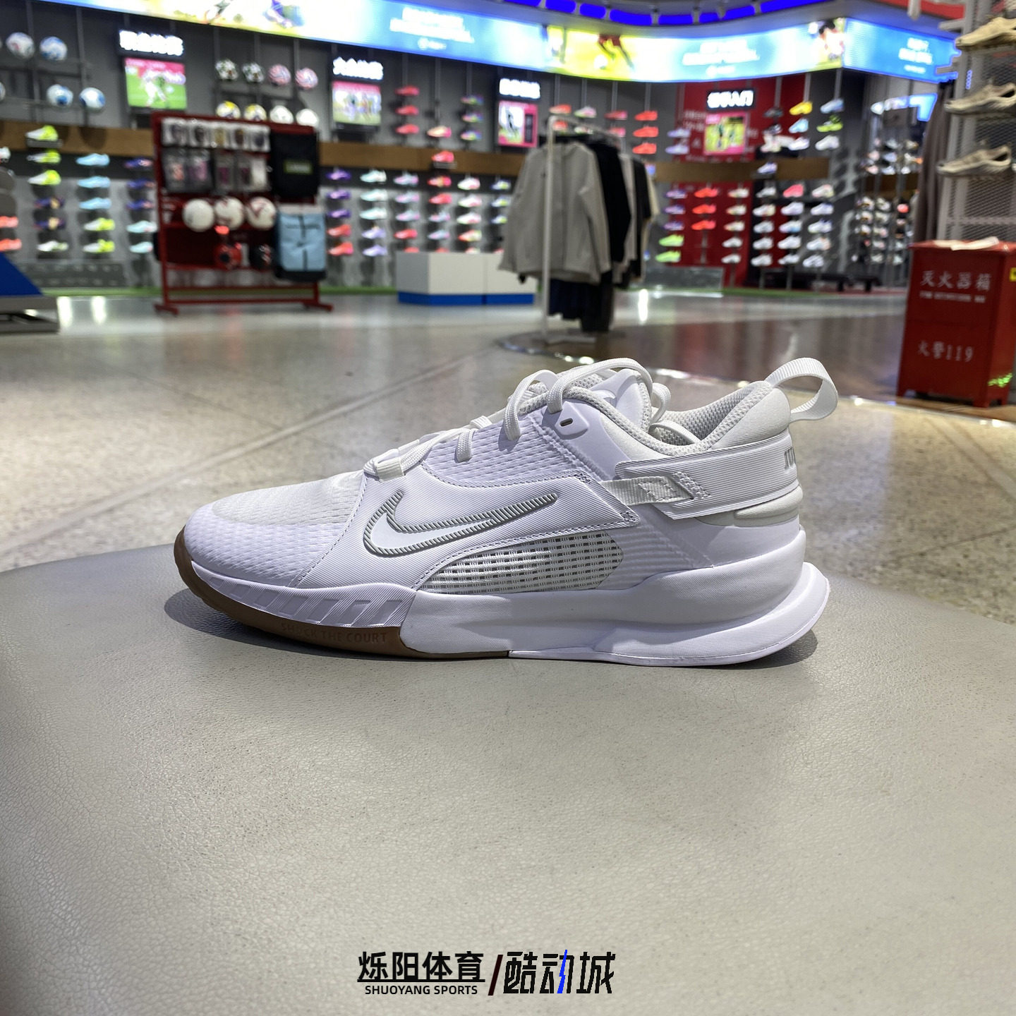 NIKE耐克女子大童CROSSCOURT运动休闲透气耐磨跑步鞋 FN2231-100