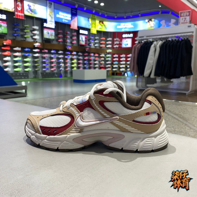 Nike耐克26年马年新年款女子低帮V5 RNR运动休闲老爹鞋IQ1151-001,运动鞋new,运动休闲鞋,淘宝优惠券,粉丝福利购,淘宝优惠卷