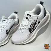 NIKE VOMERO 18网面透气运动训练跑步鞋 Nike耐克男鞋 IB5726 100