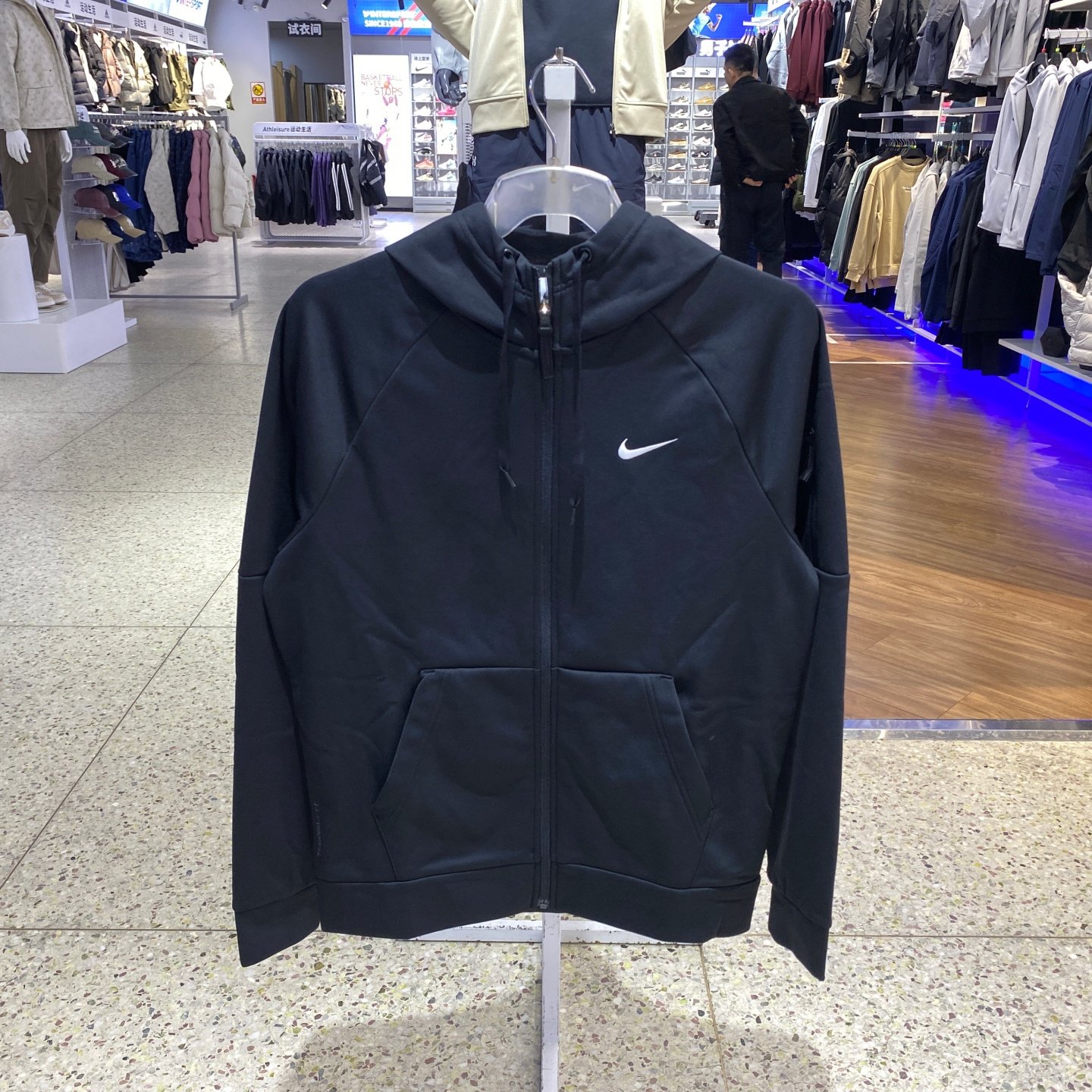 耐克男子加绒防风连帽外套
