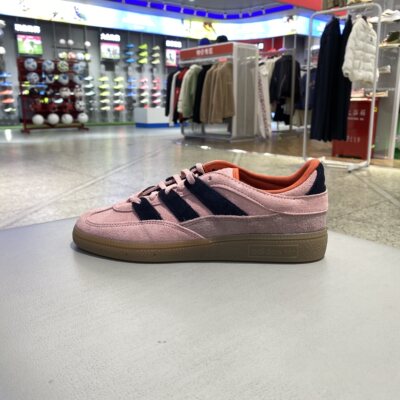 Adidas三叶草男女运动休闲鞋