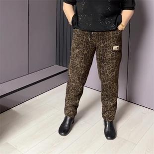 2024新款加肥加大码豹纹加绒休闲裤子减龄显瘦中年妈妈装胖妹妹潮