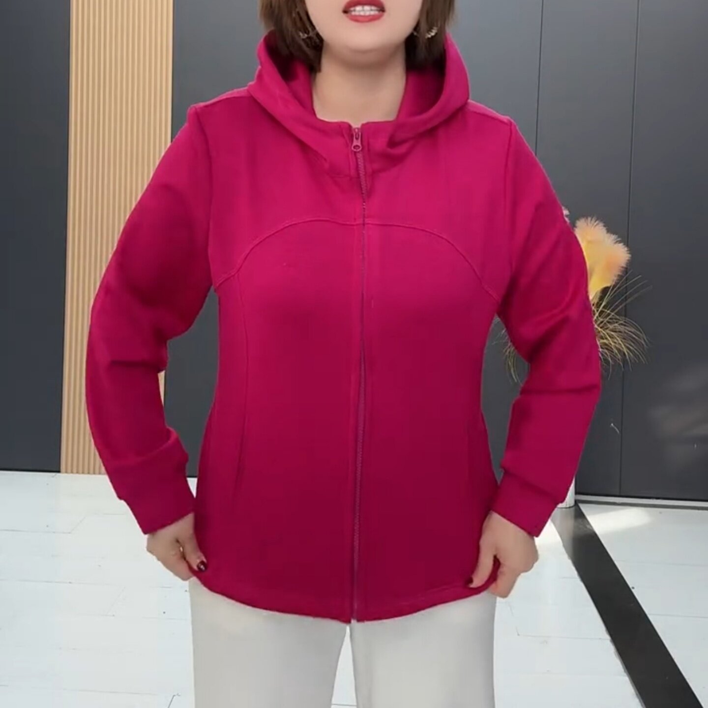 大码女装春季连帽长袖拉链开衫外套女卫衣宽松显瘦中老年妈妈上衣