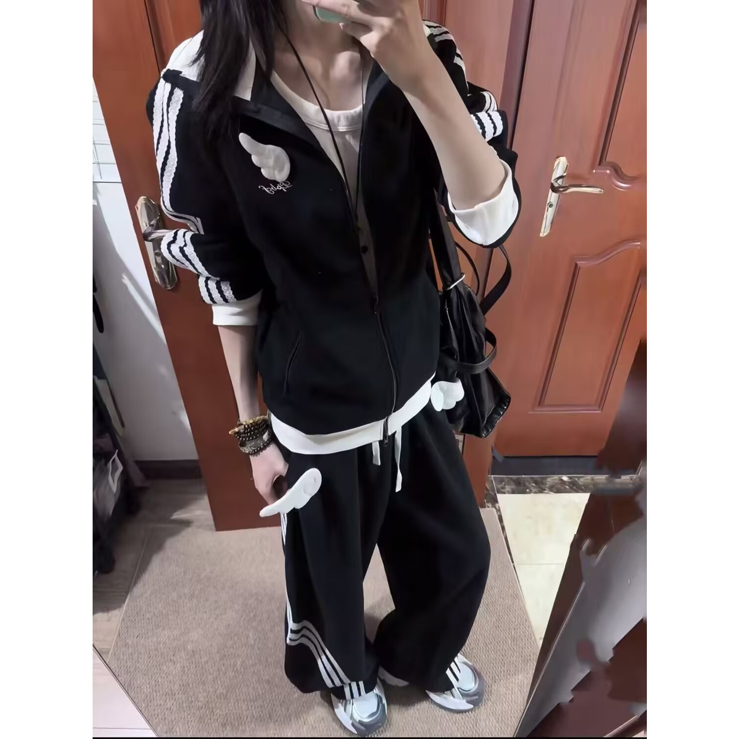 2026年冬季新款休闲时尚飒爽百搭气质修身显瘦运动套装女两件套女