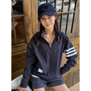 2026年秋冬季休闲飒爽时尚外套女高端拼接立领防晒衣女