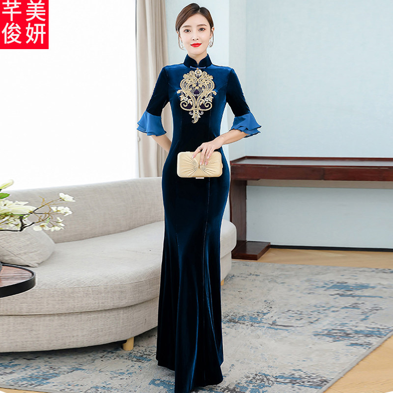 旗袍年轻款丝绒鱼尾裙2020气质中长款年会走秀礼服刺绣改良连衣裙