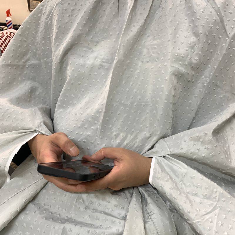 加大开口可伸手立体图案素色围布 烫染剪发 barbershop 一米八