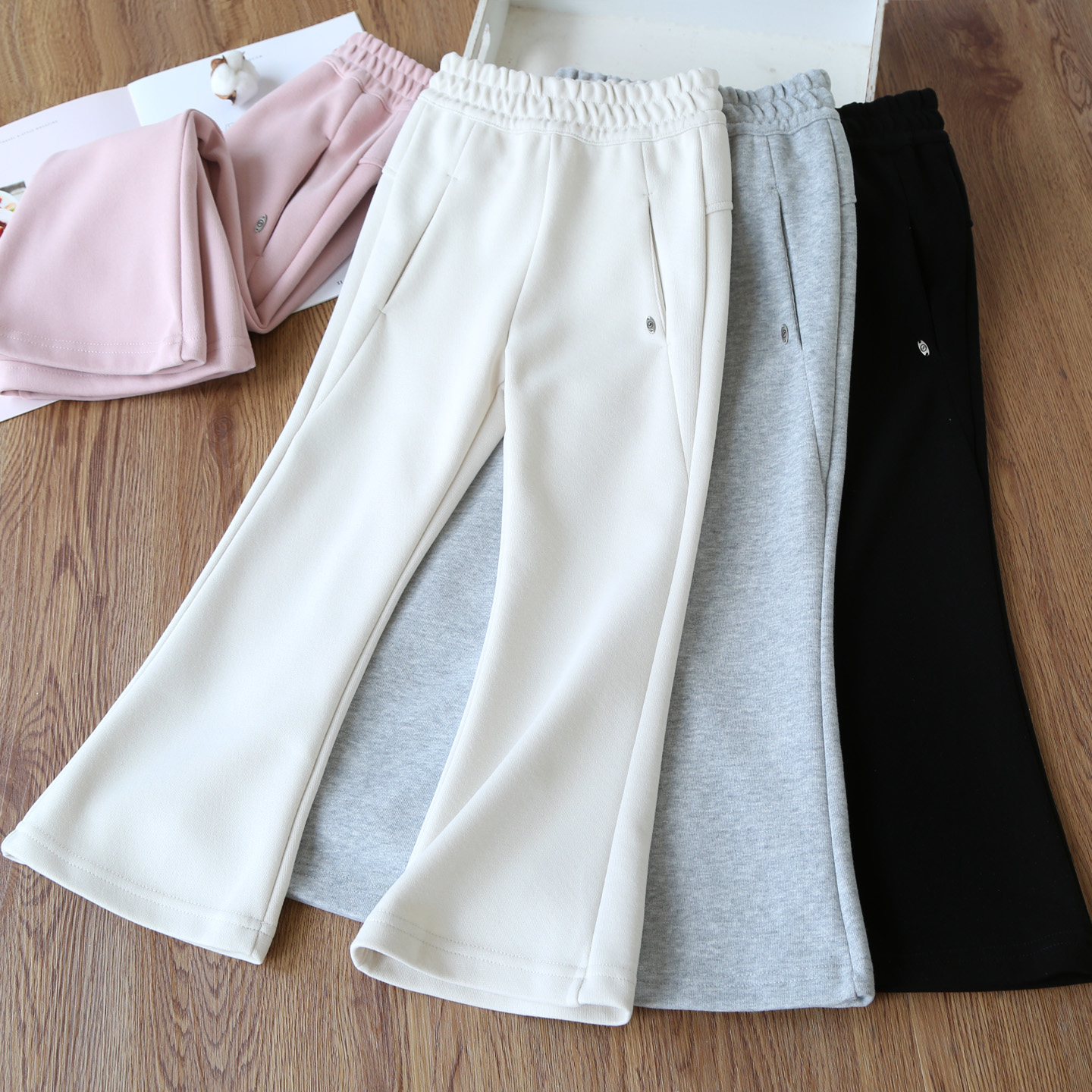 春秋女童韩版洋气微喇叭打底裤