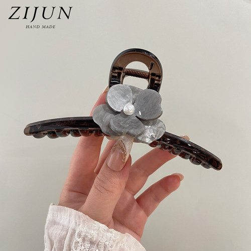 法式绝美山茶花抓夹女高级感发卡
