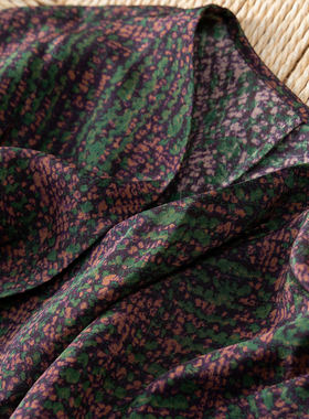 H春上7号 曼妙身姿 法G优雅真丝双绉捏褶收腰V领连衣裙T女39K0