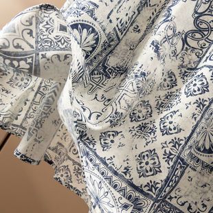 H春上7号 青花雅韵 优雅清丽 高腰垂感印花天丝亚麻半身裙女28G2