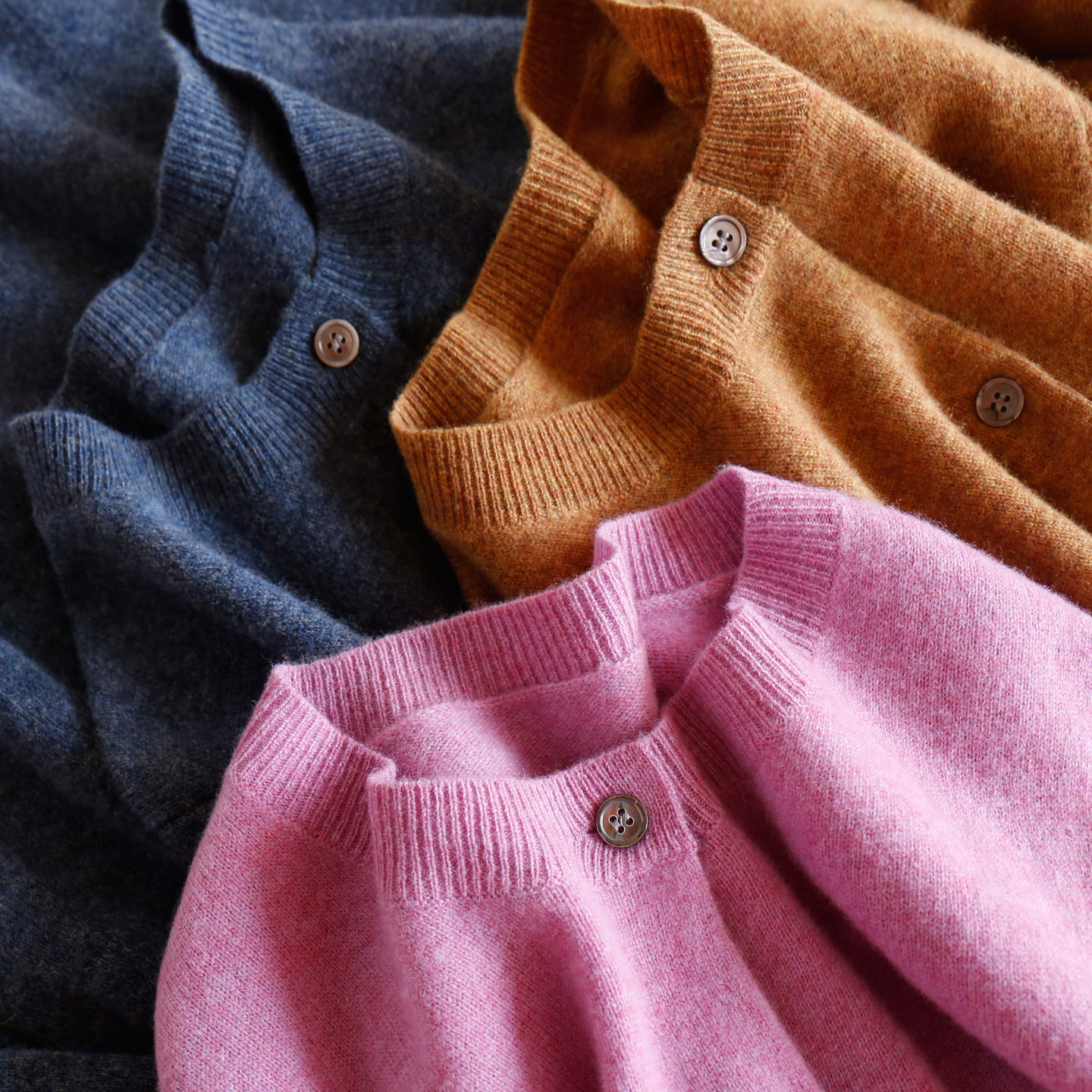 H春上7号 爱心刺绣 法柜品质100花纱羊毛圆领毛衣开衫女64F9,女装/女士精品,毛衣,淘宝优惠券,粉丝福利购,淘宝优惠卷