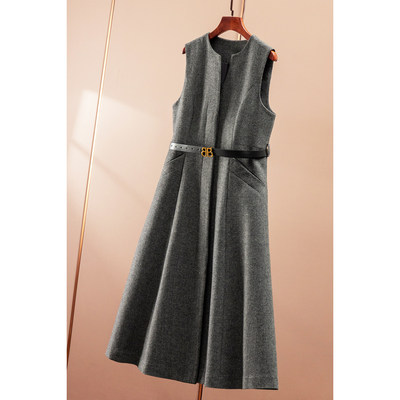 ￥549 秒！春天家 通勤含羊毛收腰V领无袖背心毛呢连衣裙女42F5