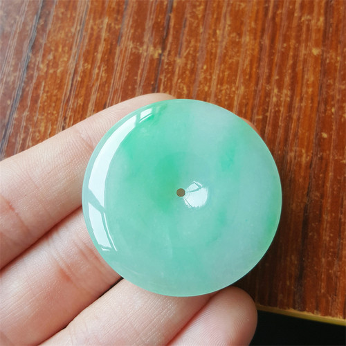 缅甸翡翠怀古吊坠冰阳绿翡翠吊坠