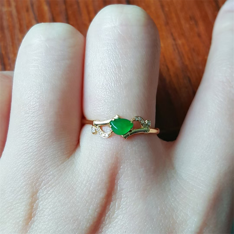 【现货】缅甸正品纯天然翡翠冰种阳绿随行镶嵌18k金翡翠戒指