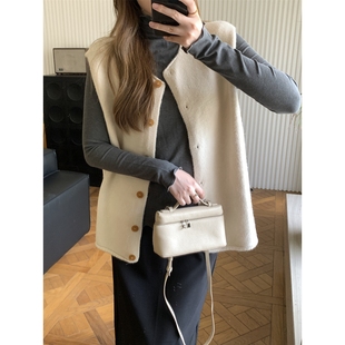 针织马甲2025秋季新款宽松简约百搭毛线背心