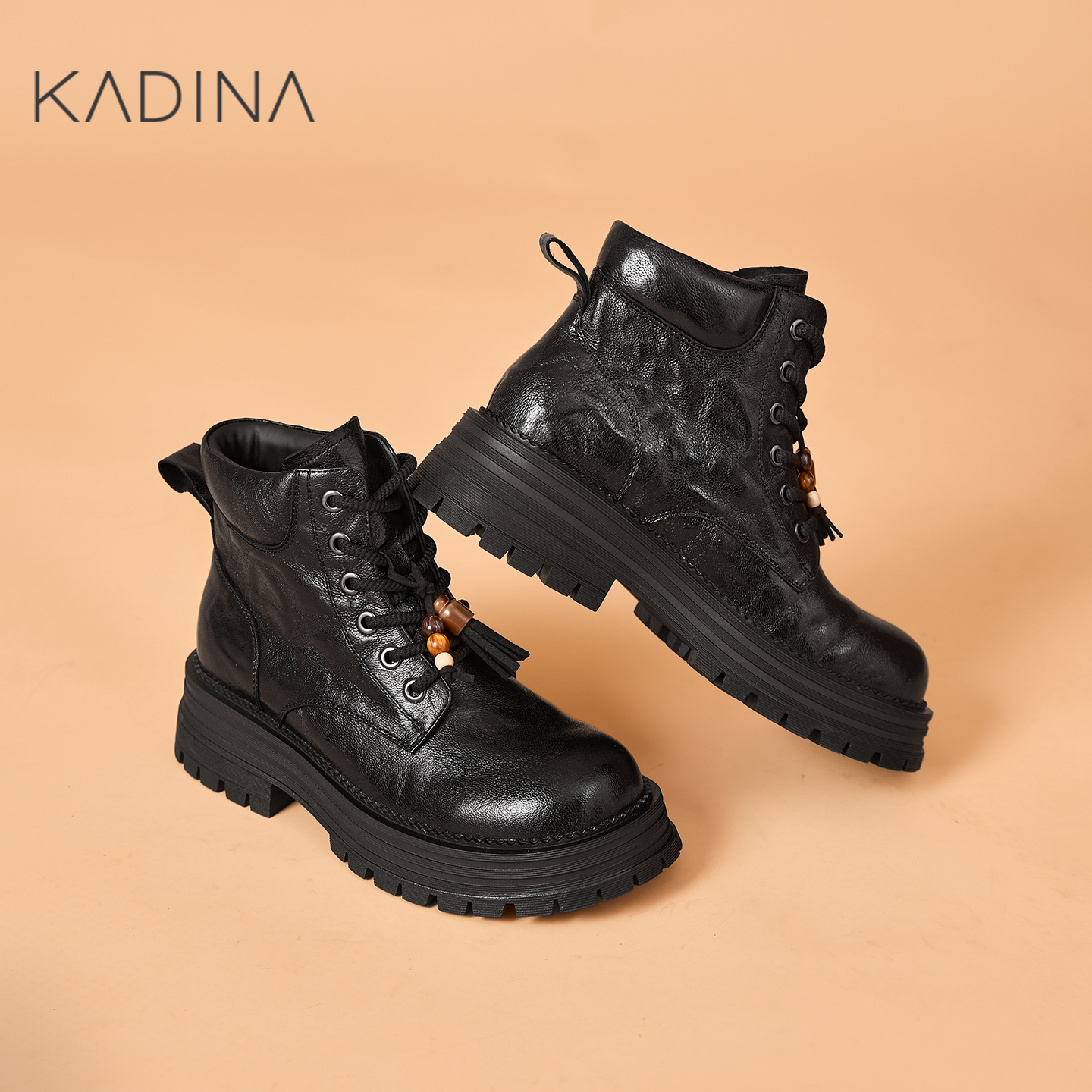 卡迪娜马丁靴女款真皮2025新款爆款超火英伦风小短靴KWA250122