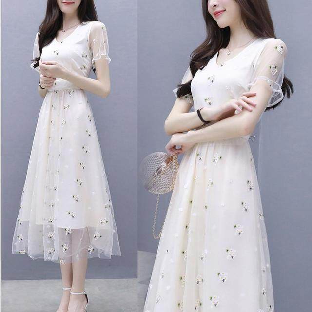 雪紡連衣裙女夏季2021新款女士碎花裙子仙女超仙森系收腰顯瘦氣質在類目 女裝/女士精品, 連衣裙中 - 來自Buy2taobao.com提供專業的淘寶代購服務