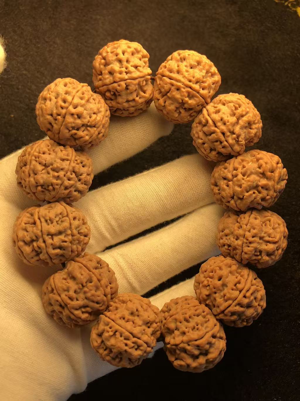 尼泊尔大金刚六瓣爆肉26mm+菩提子手串黄皮高密沉水文玩一物一拍