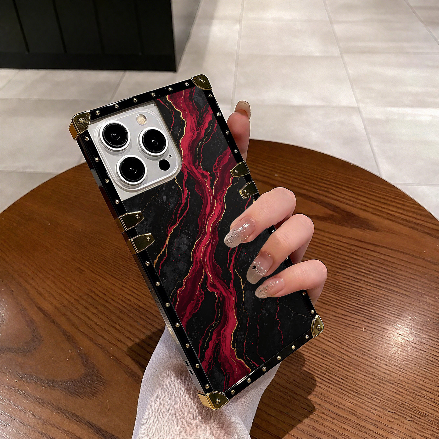 大理石纹iPhone17手机壳轻奢风