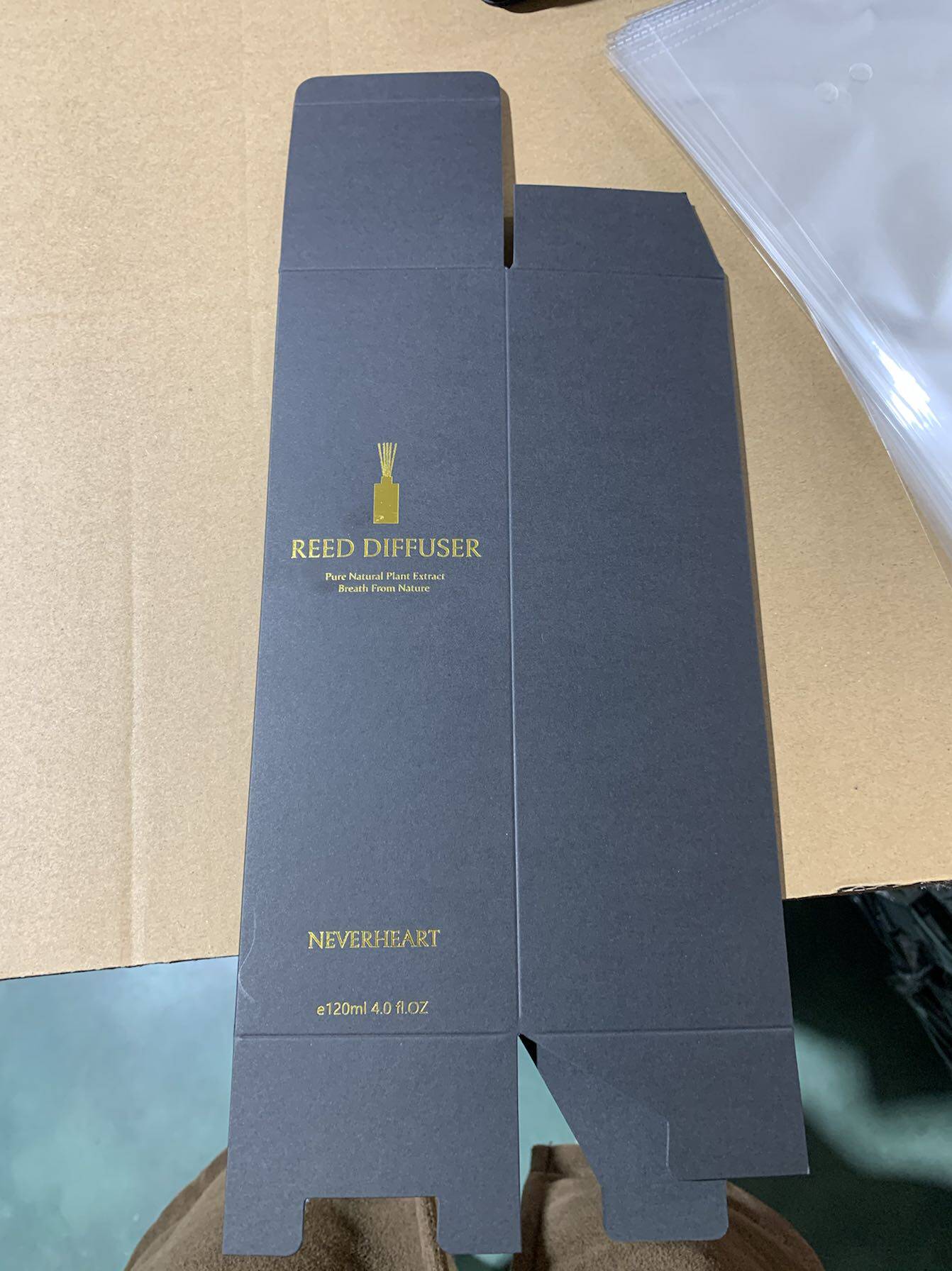 300g黑卡烫金纸盒礼品盒定制立体盒包装特种纸盒方形盒